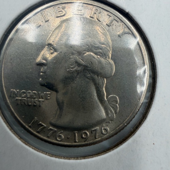 1776-1976 Rare Bicentennial Quarter, No Mint Mark! - Picture 1 of 10